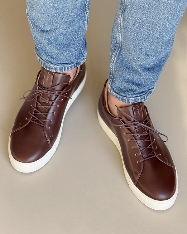Sneakers VS Brown