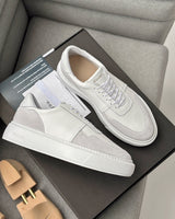 Sneakers NV